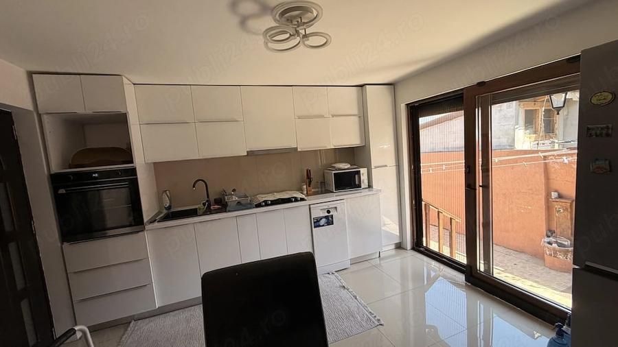 Casă cu 3 camere cu Teren 166 Mp în Ultracentral