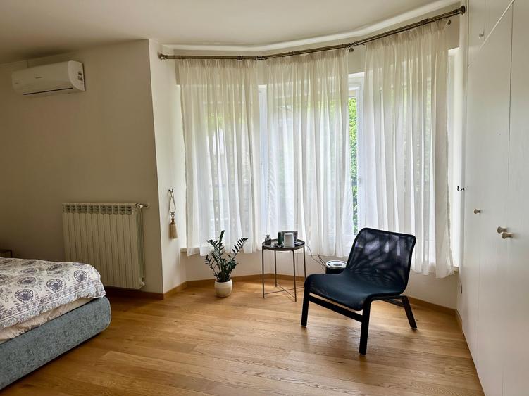Apartament cu 4 camere decomandat, mobilat în Primăverii