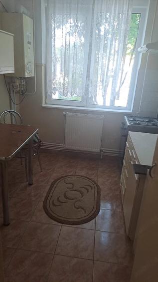 Apartament cu 2 camere semidecomandat în Independenței