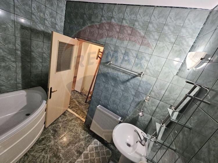 SINAIA- APARTAMENT DE VACANTA/ REZIDENTIAL- 3 camere in vila! - 27