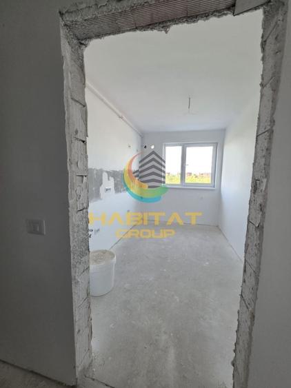 Apartament cu 3 camere decomandat în Metalurgiei