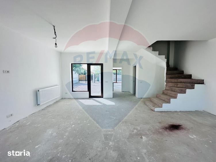 Casă cu 4 camere cu Teren 268 Mp în Crevedia
