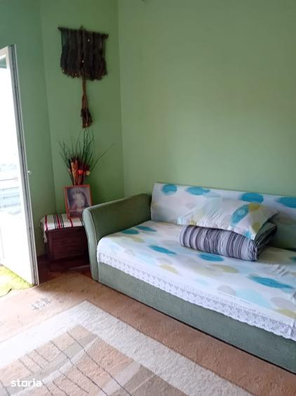 Apartament cu 3 camere decomandat în Obor