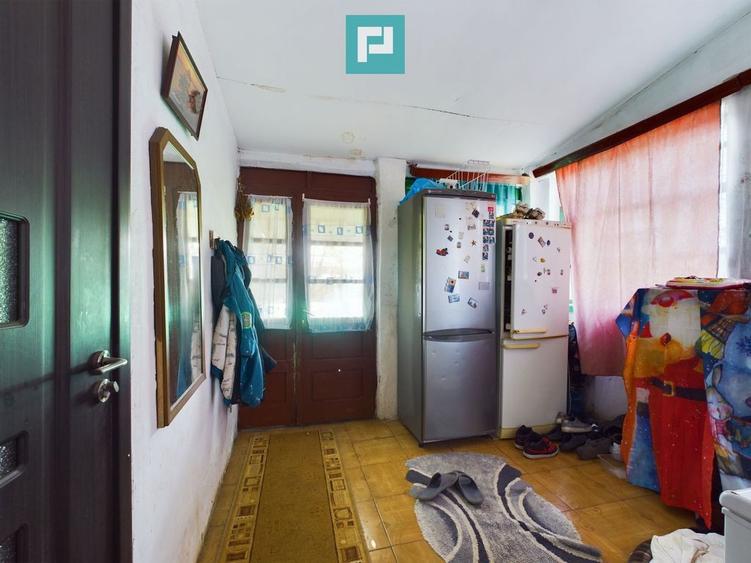 Casă cu 5 camere cu Teren 3950 Mp în Dorobanți