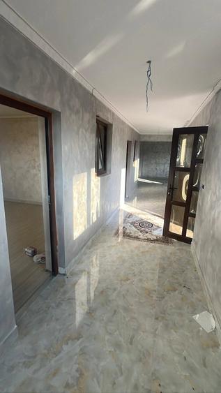 Casă cu 3 camere cu Teren 400 Mp în Central