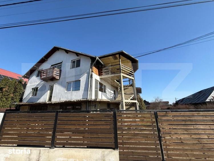 Casă cu 4 camere cu Teren 770 Mp în Păulești