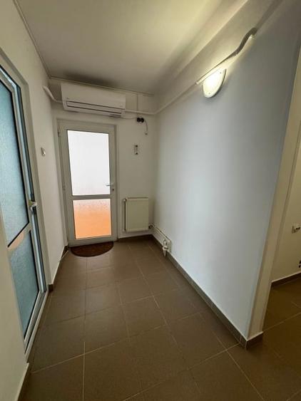 Spațiu comercial, de 34 mp, în