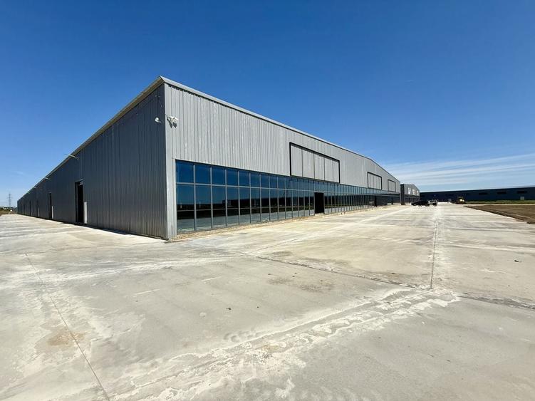 Spațiu industrial, de 16,000 mp, în Afumați
