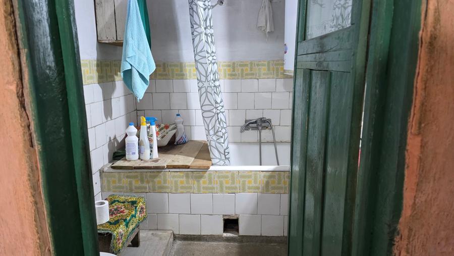Casă cu 3 camere cu Canalizare în Aluniș