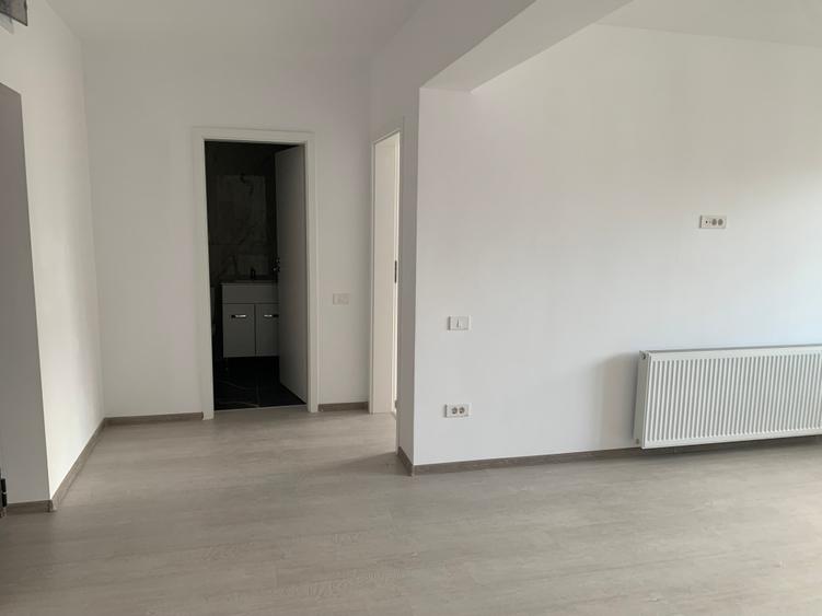 Apartament cu 2 camere nedecomandat în Berceni