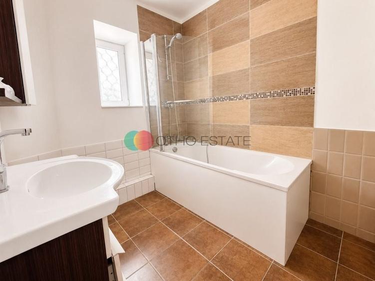 Apartament cu 3 camere, mobilat în Moșilor