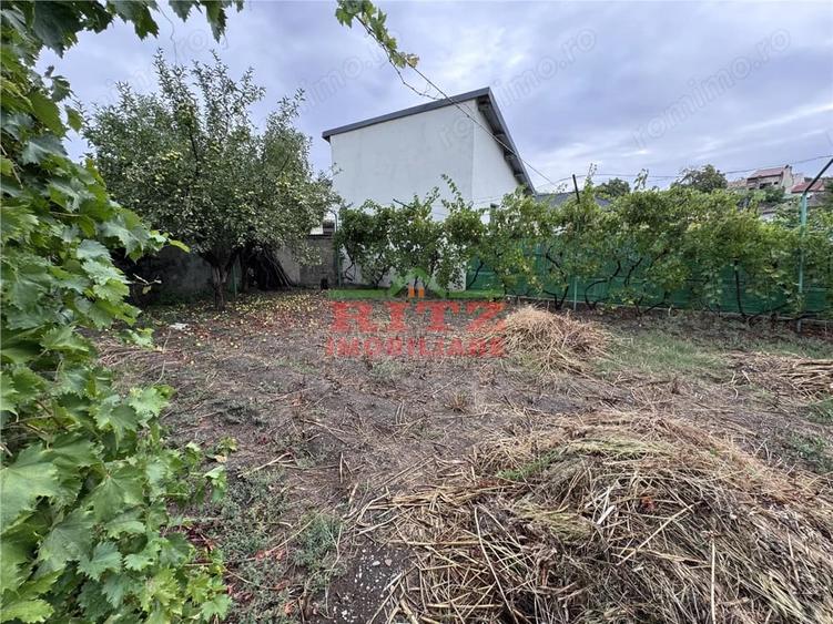 Casă cu 2 camere cu Teren 938 Mp în Sud