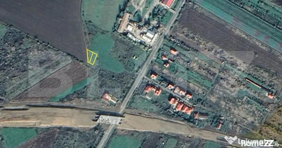 Teren de 2000 mp, în Central