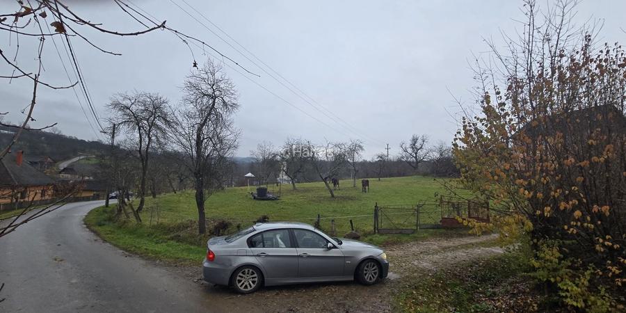 Vand teren intravilan 4.057 mp, 20 km de Baia Mare, 650/ar