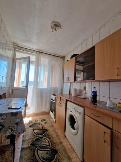 Apartament cu 2 camere decomandat în Lacul Tei