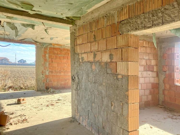 Casă individuală cu 5 camere cu Canalizare în Hărman