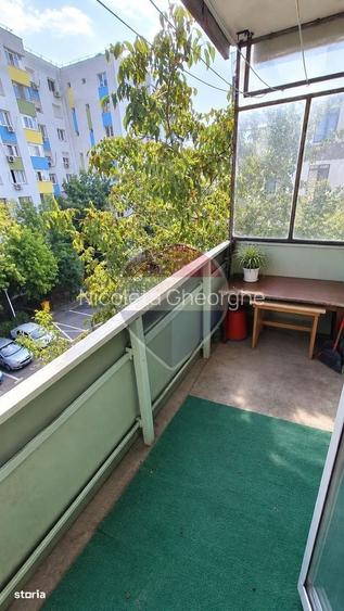 Apartament cu 3 camere de vanzare Rahova/str.Telita