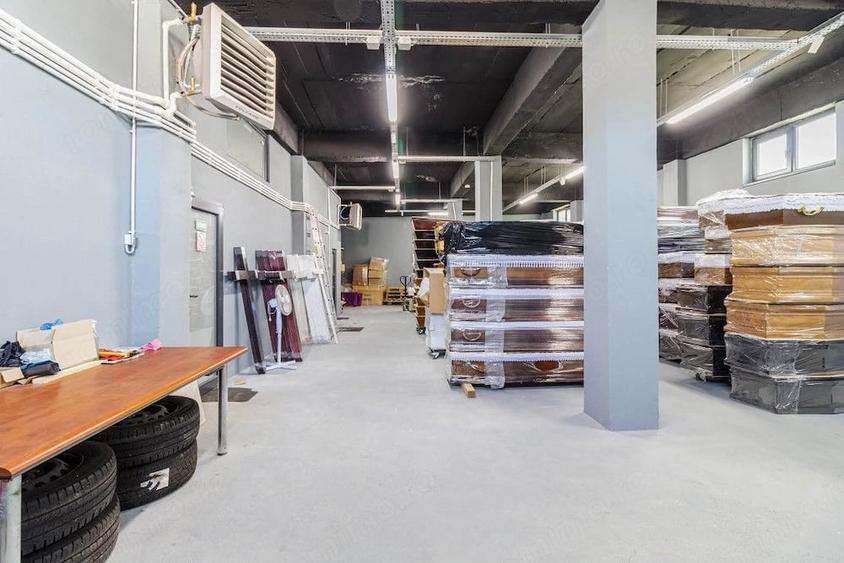 Spațiu comercial, de 306 mp, în Central