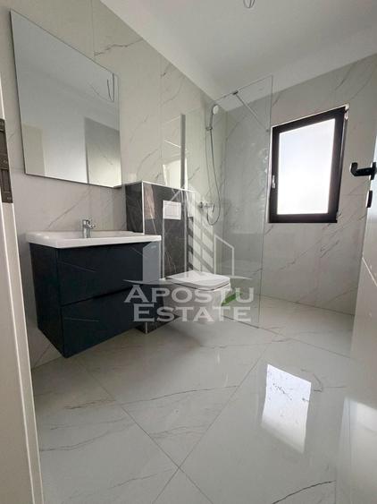 Duplex cu 5 camere cu Canalizare în Becicherecu Mic