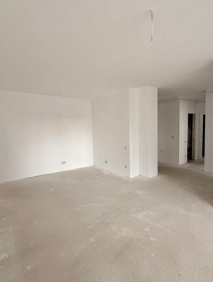 Apartament cu 3 camere decomandat în Turnișor