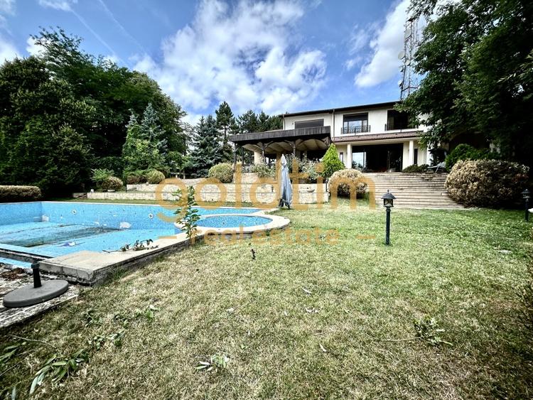 Casă individuală cu 10 camere cu Piscina în Snagov