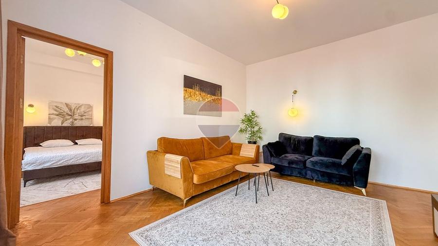 Apartament cu 3 camere decomandat, mobilat în Universitate
