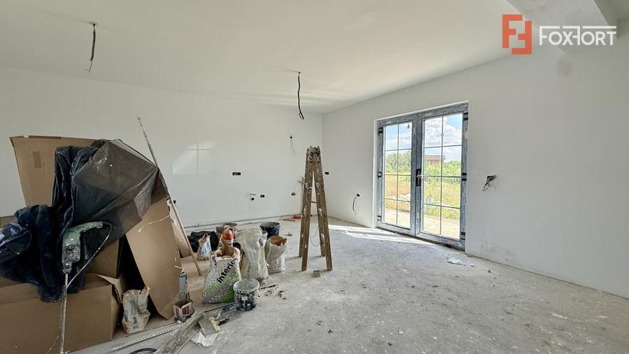 Duplex cu 3 camere cu Canalizare în Moșnița Nouă