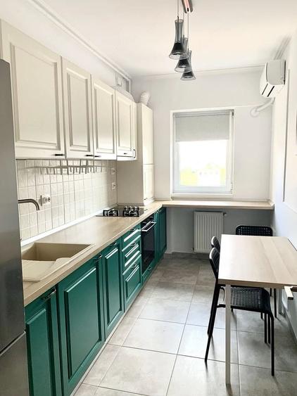 Apartament cu 2 camere decomandat în Est