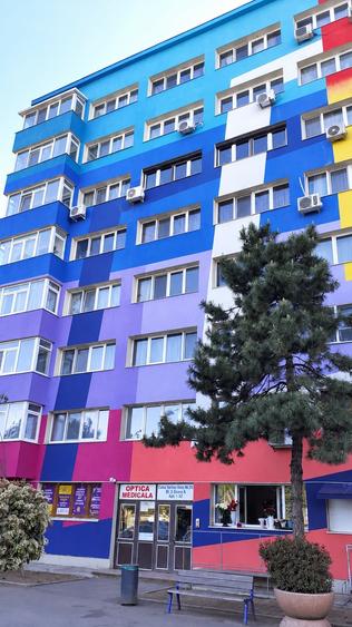 Apartament cu 2 camere decomandat, mobilat în Eroii Revoluției