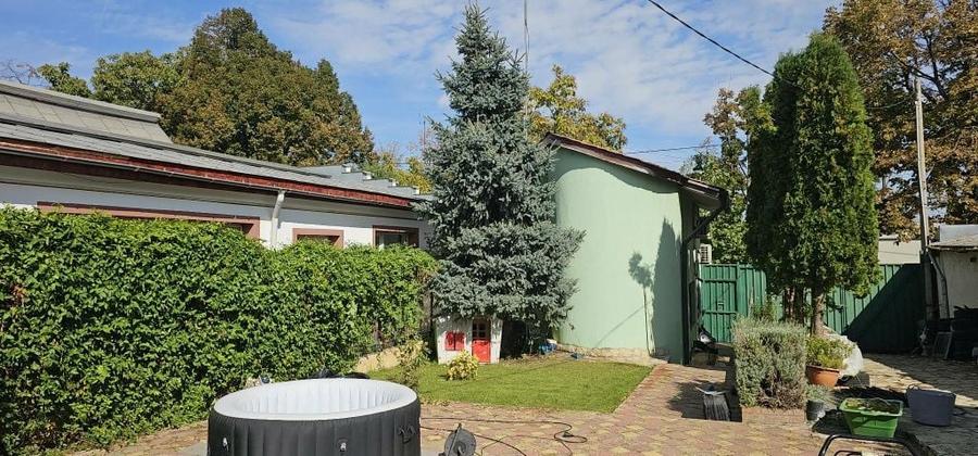 Casă cu 3 camere în Central