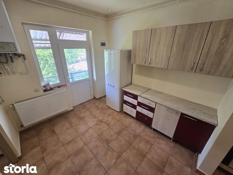 Apartament cu 3 camere în Burdea