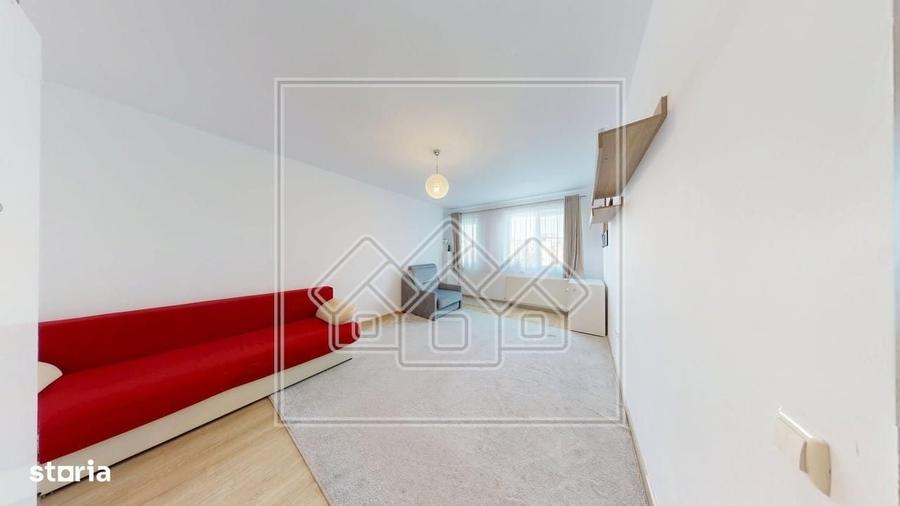 Apartament cu 2 camere decomandat în Turnișor — fotografia 1