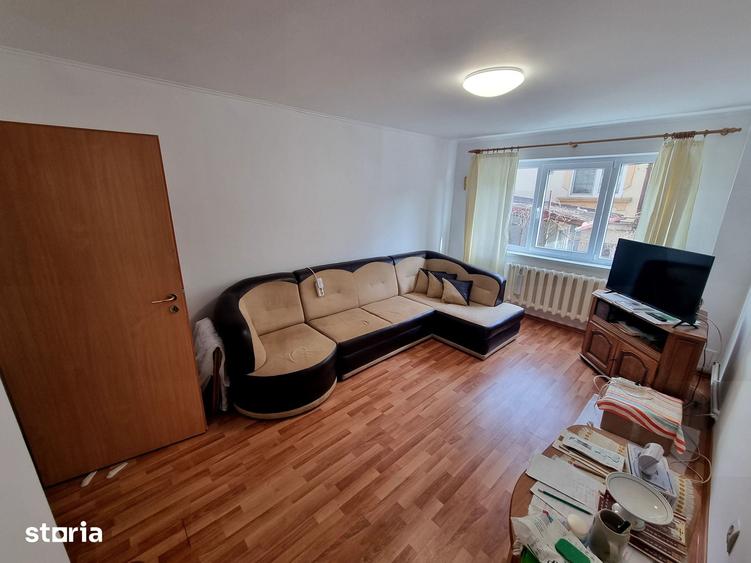 Apartament cu 4 camere în Ultracentral