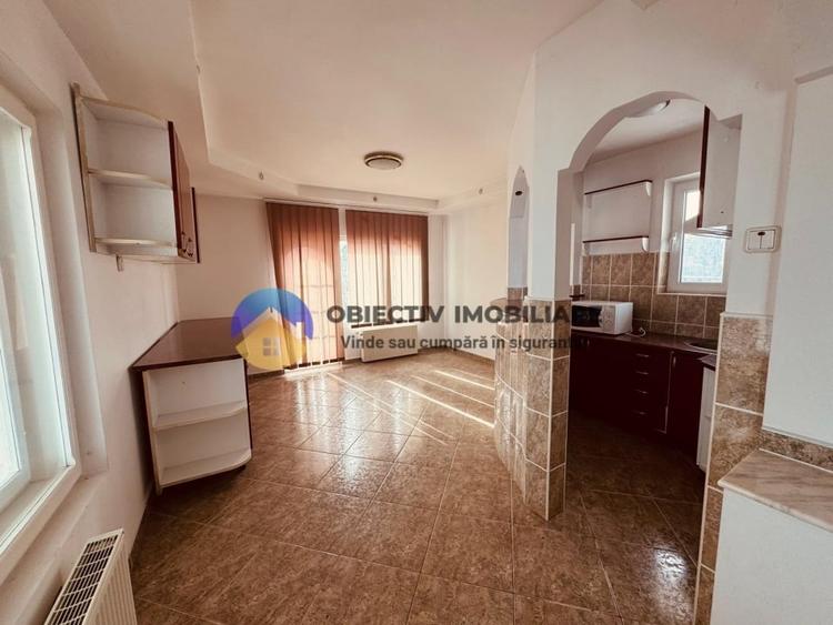 Casă individuală cu 6 camere cu Teren 3683 Mp în Agapia
