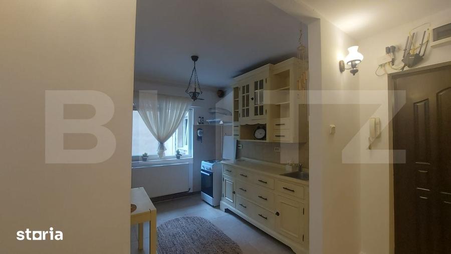 Apartament cu 3 camere în Micro 14