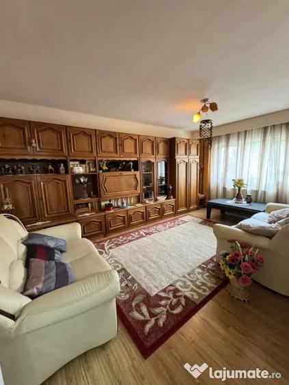 APARTAMENT 4 CAMERE | DECOMANDAT | ETAJ 1 | ZONA CENTRALA - 8