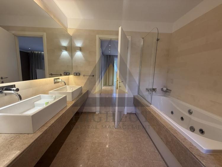 Casă cu 4 camere cu Canalizare în Pipera