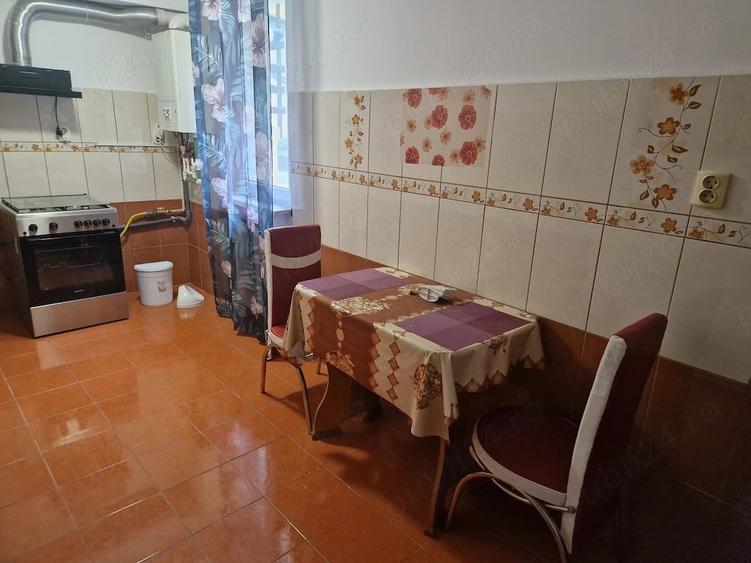 Apartament cu 2 camere semidecomandat în Noua
