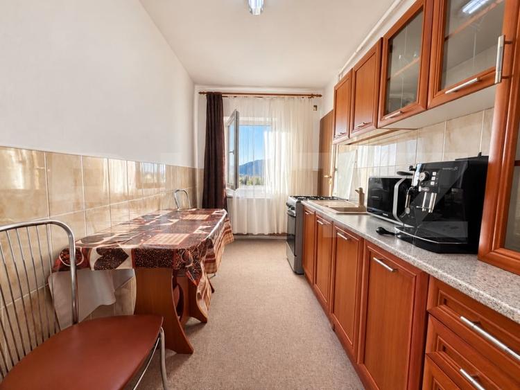 Apartament cu 3 camere decomandat, mobilat în Ghimbav