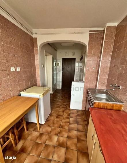 Apartament cu 2 camere semidecomandat în Baba Novac