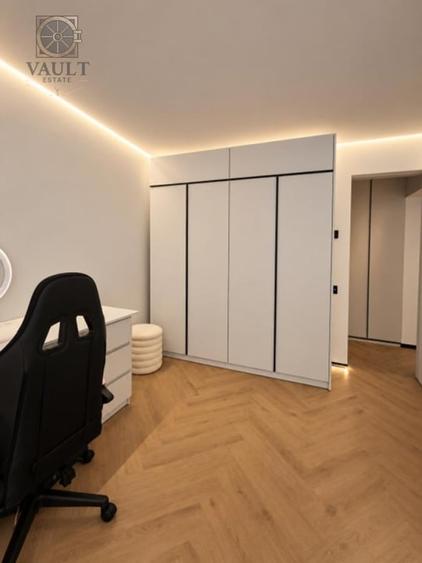 Apartament cu 3 camere decomandat, mobilat în Apărătorii Patriei