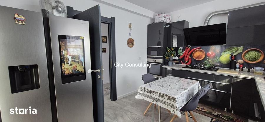 Casă cu 4 camere cu Teren 689 Mp în Crevedia