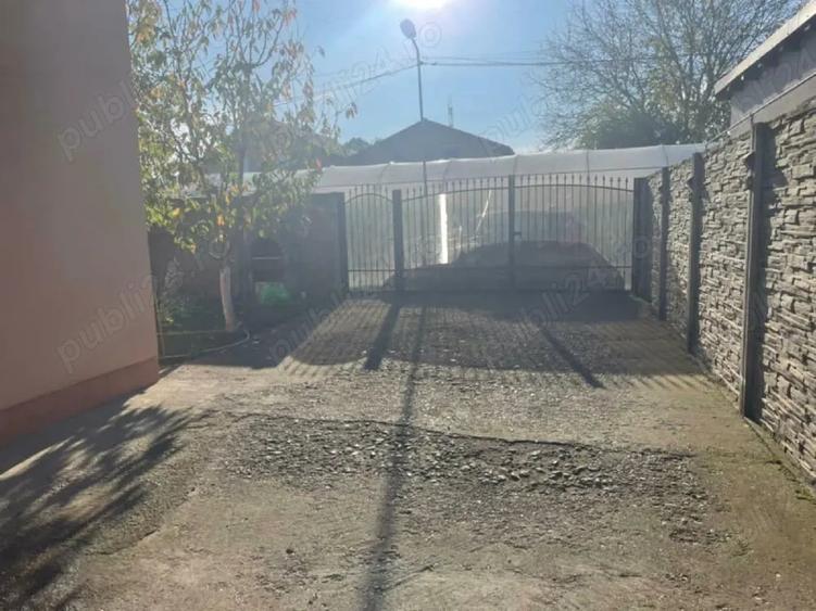 Casă în Giroc