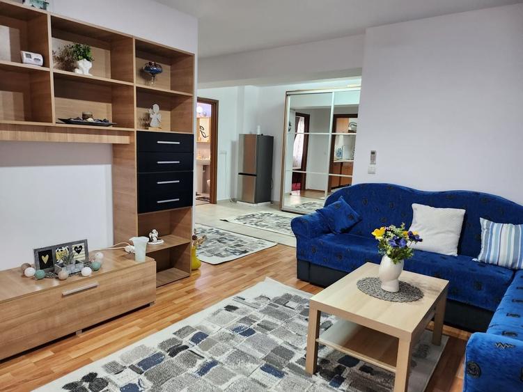 Apartament cu 2 camere decomandat, mobilat în Splaiul Unirii