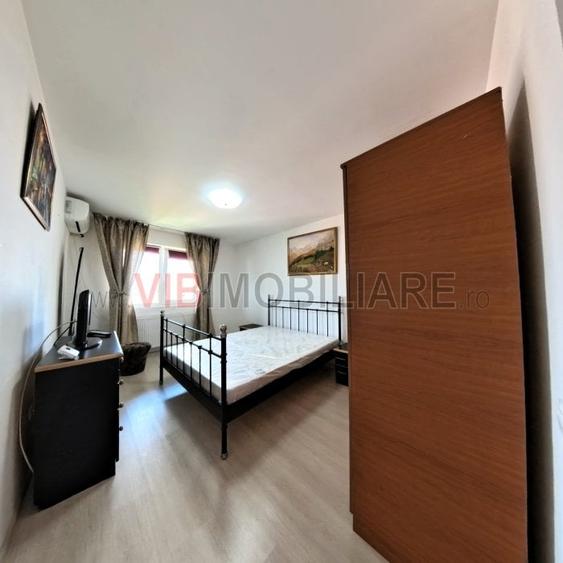 Apartament cu 3 camere decomandat, mobilat în Ozana