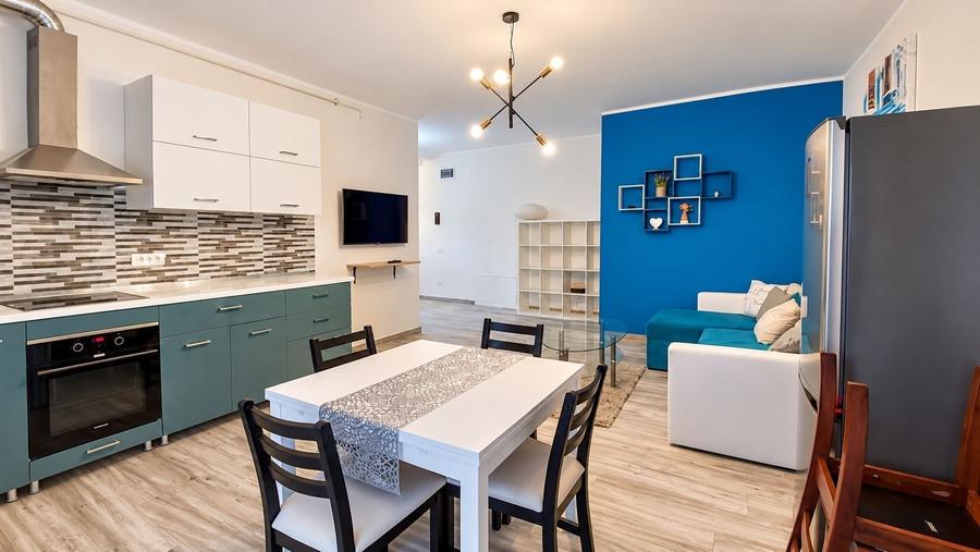 Apartament cu 2 camere decomandat în Dumbrăvița