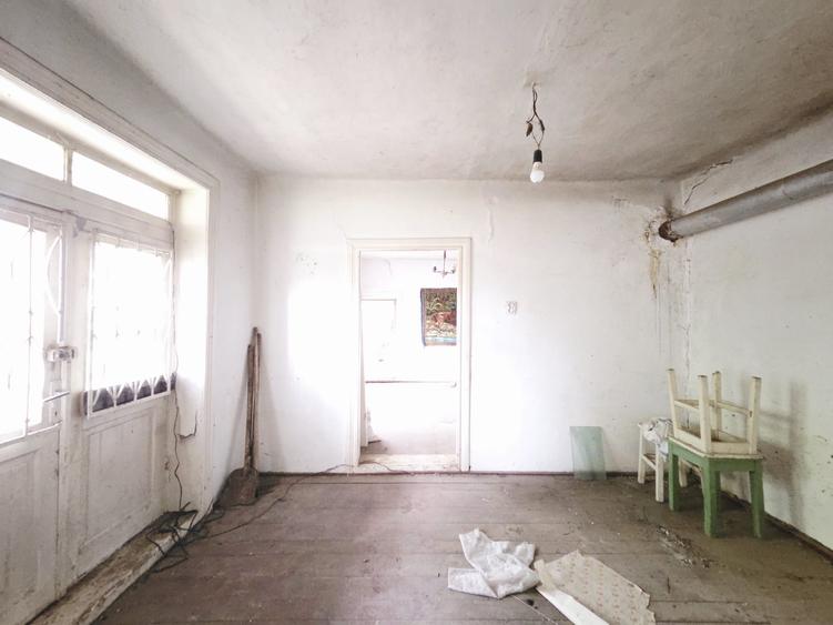 Casă individuală cu 2 camere cu Teren 585 Mp în Tudor Vladimirescu