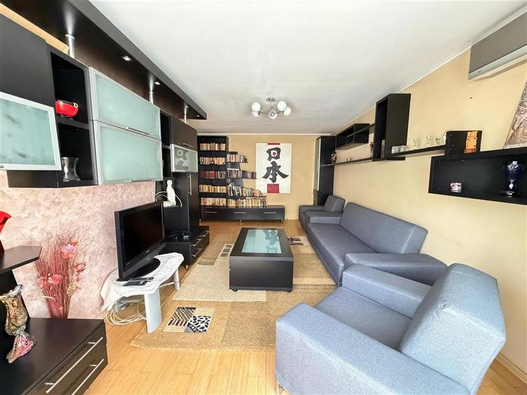 Apartament cu 3 camere decomandat în Frumoasa