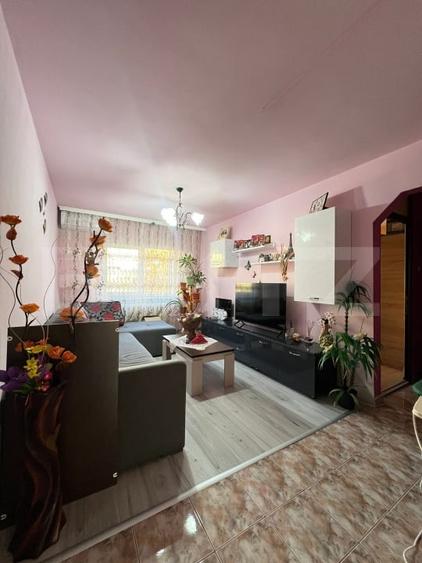 Apartament cu 4 camere decomandat, mobilat în Sud-Est
