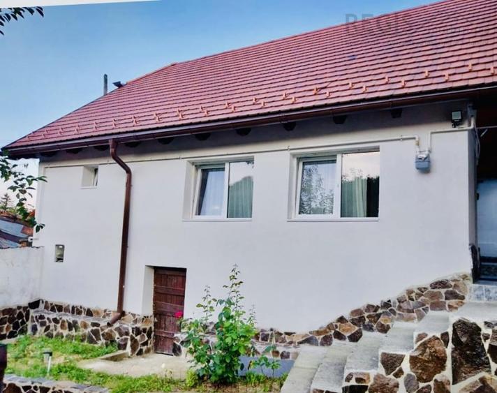 Casă cu 2 camere cu Teren 100 Mp în Schei